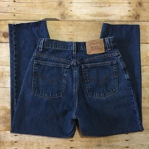 Vintage High Rise Levi’s 550